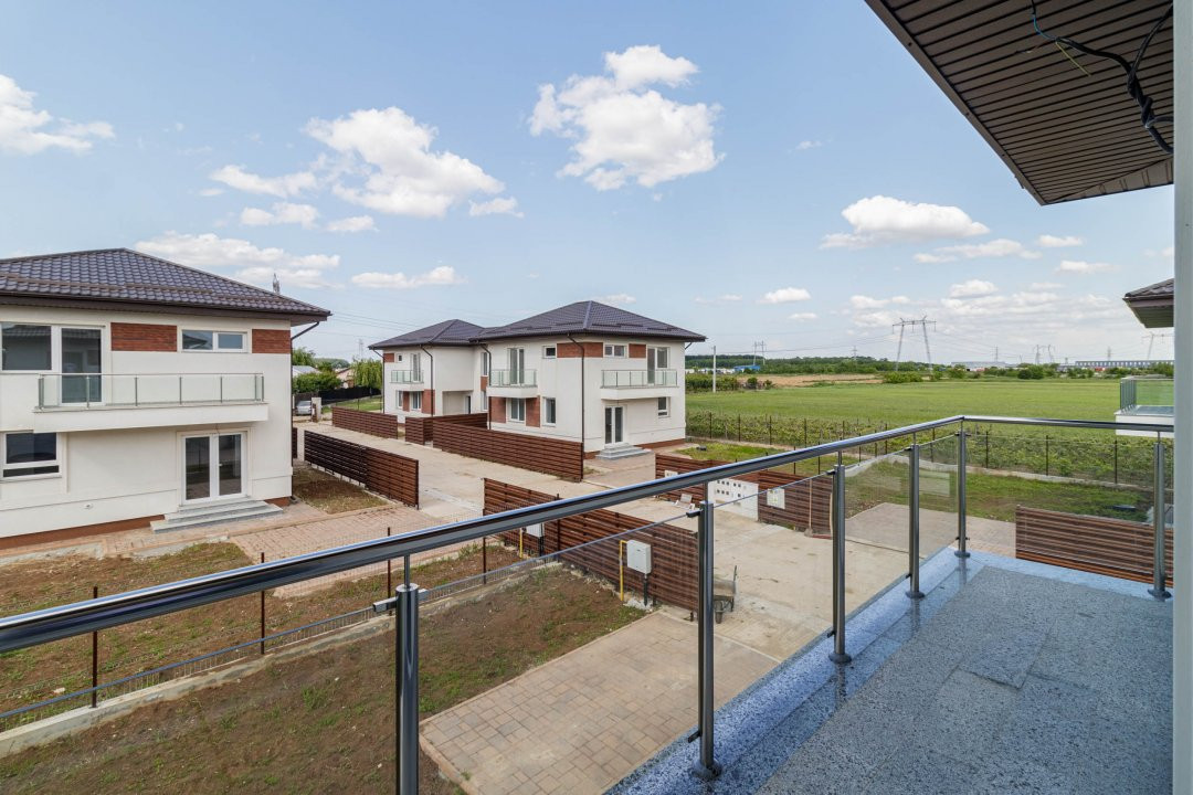 Case duplex in Ciorogarla Residence