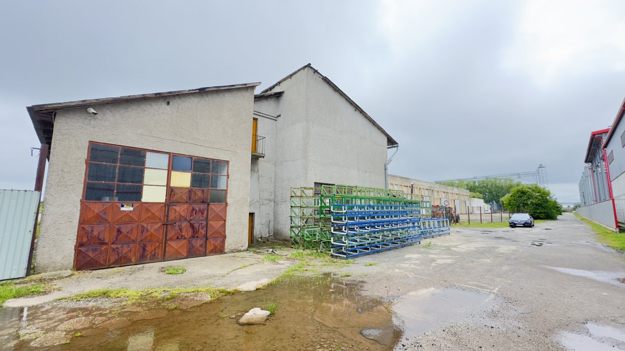  Clădire Industrială Hală Producție, Depozitare, Birouri-Teren 3140 mp - Carei  