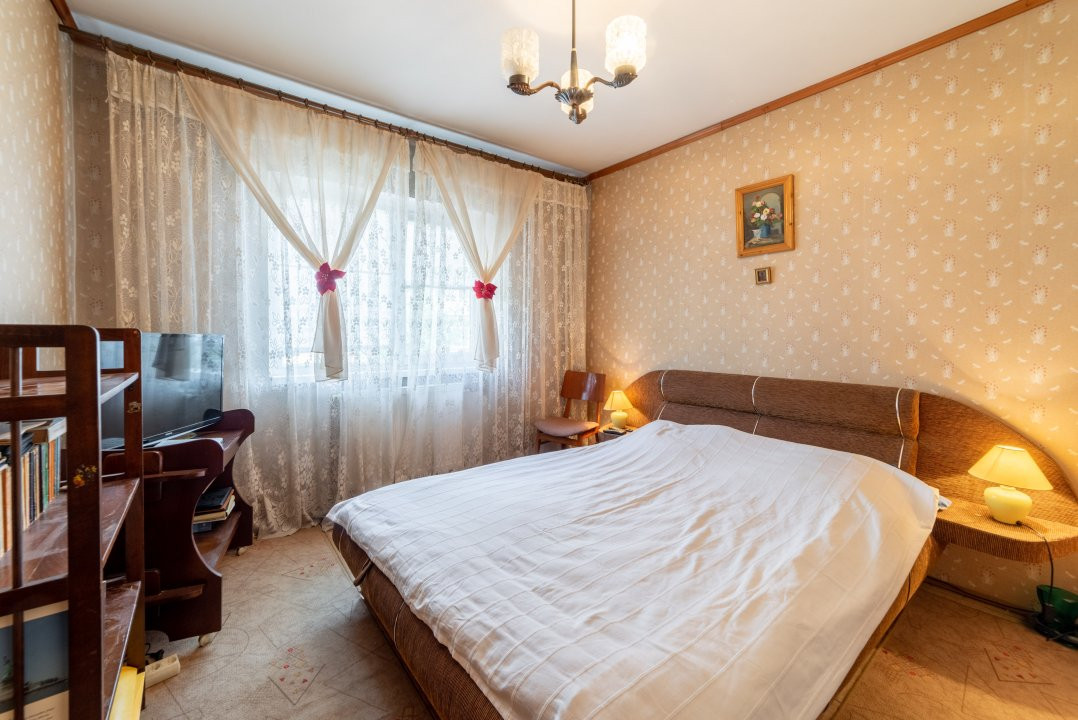 Apartament spatios de 4 camere etaj 2 Pitesti-zona Gavana!