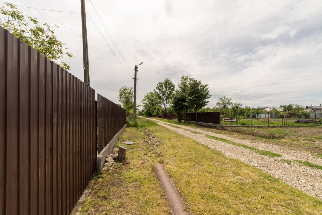 Casa la tara - Com. Ratesti, sat Nejlovelu - la 30 km de Pitesti