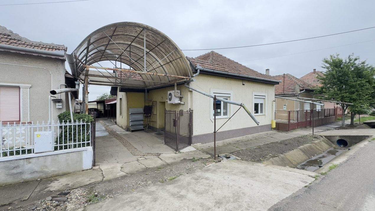 Casă 6 camere, Teren 891 mp, 2 Fronturi - Loc. Cămin SM - Comision 0% cumpărător