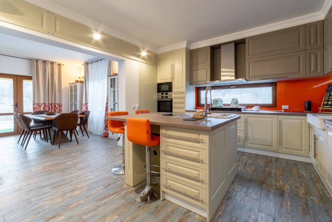 Casa de Vis în Corbeni- la poalele Munților Făgăraș!