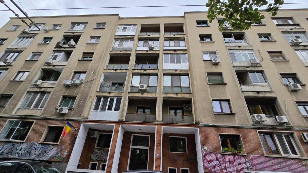 Garsoniera langa Cismigiu
