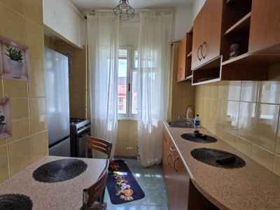 Apartament elegant de 2 camere chiar la Piata Romana