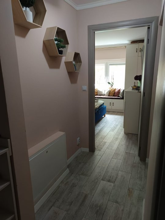 De vânzare Apartament 3 camere Carpati 2