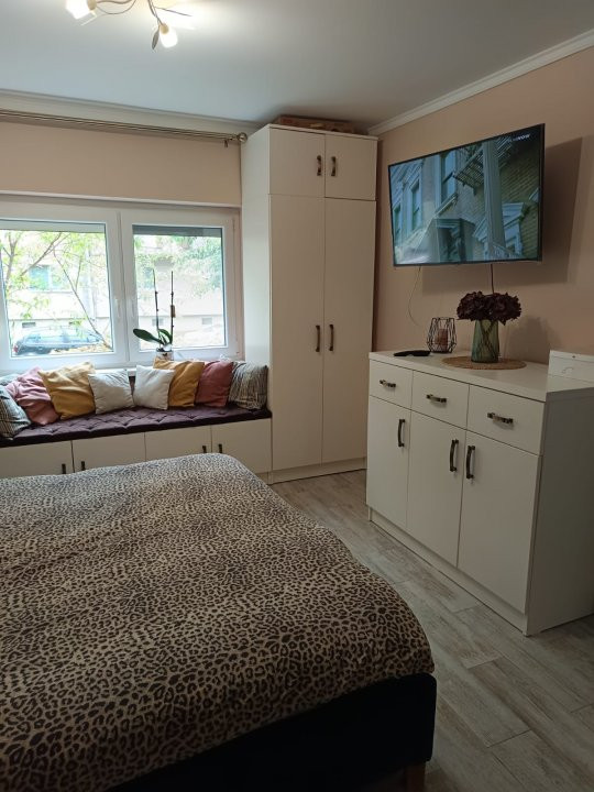 De vânzare Apartament 3 camere Carpati 2