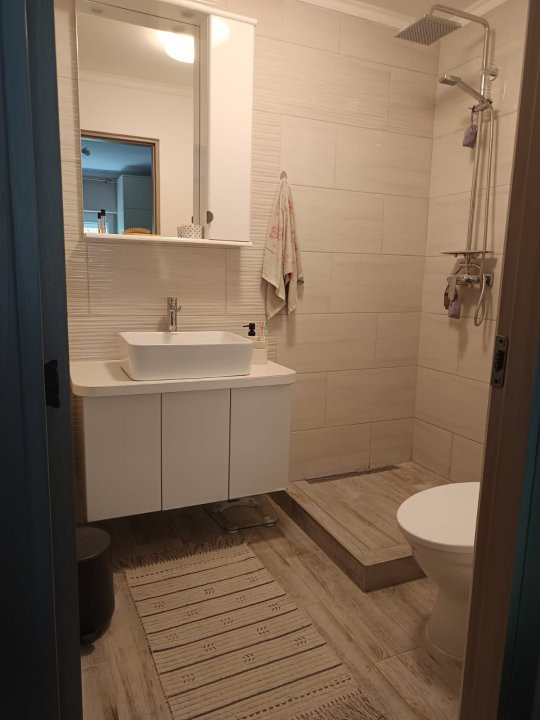 De vânzare Apartament 3 camere Carpati 2