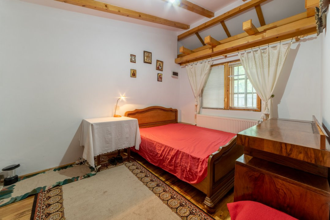 Colț de Rai -Casă de vacanță cu Pădure-Livadă și Râu -Jud.Argeș!