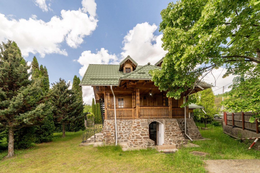 Colț de Rai -Casă de vacanță cu Pădure-Livadă și Râu -Jud.Argeș!