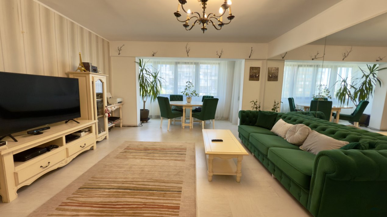 Apartament de 3 camere ultracentral Pitești!