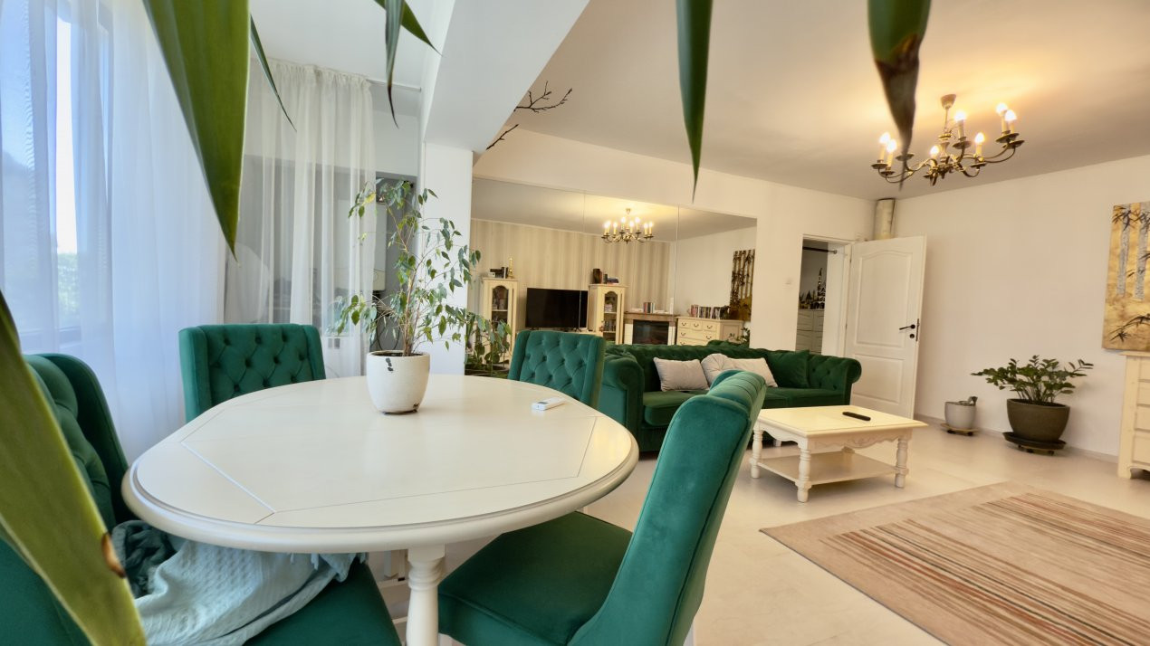Apartament de 3 camere ultracentral Pitești!