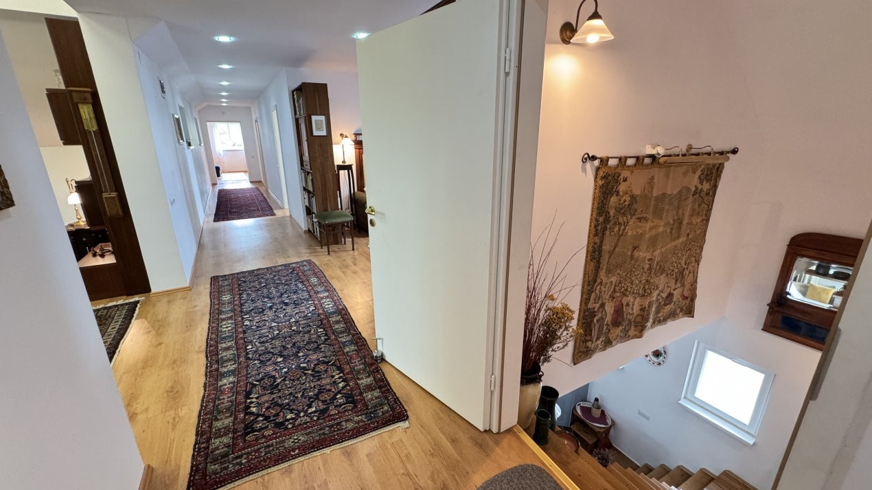 Casa din Vie 6 camere D+P+M Teren 5431 mp, Str. Grădina Viilor-Carei-Comision 0%