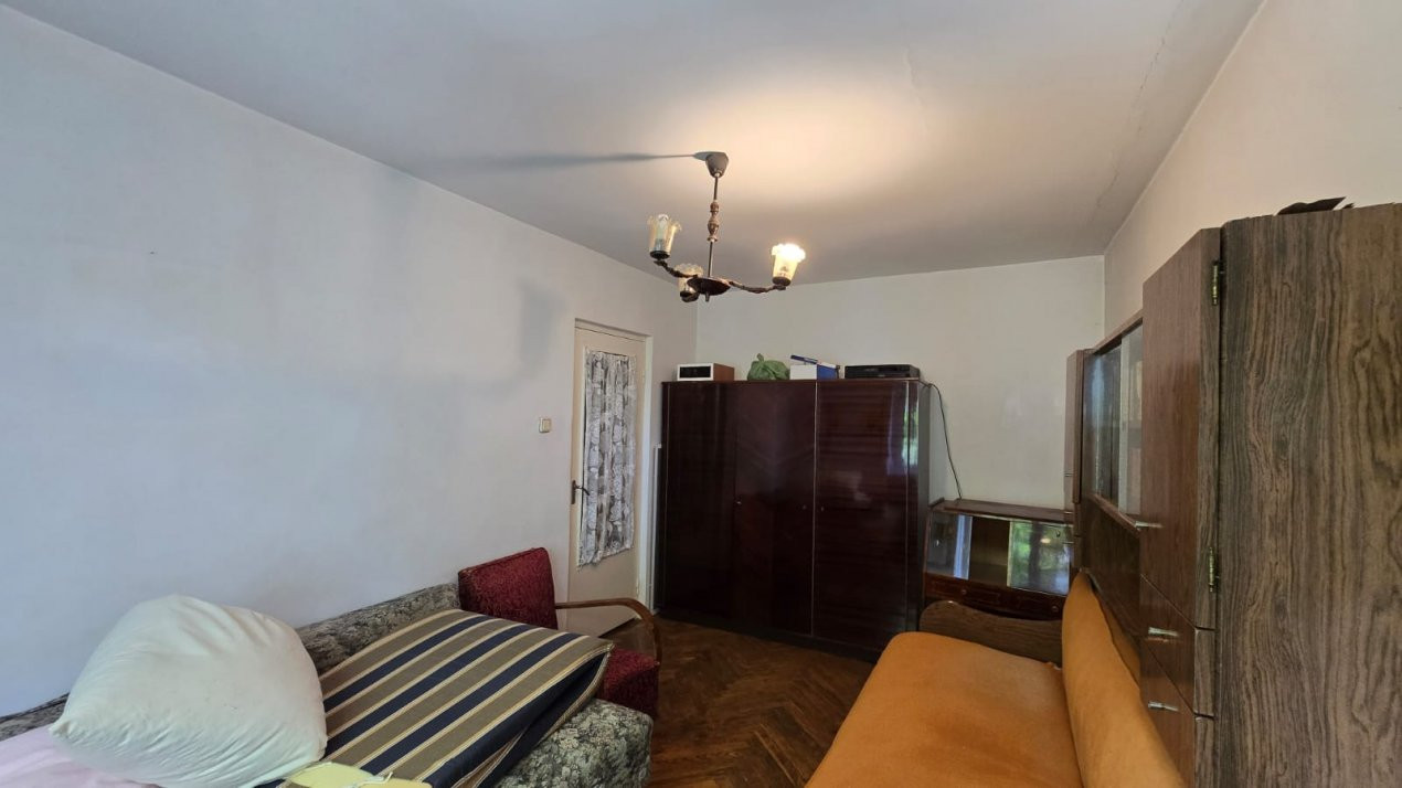 De vanzare apartament 2 camere Carpati 1