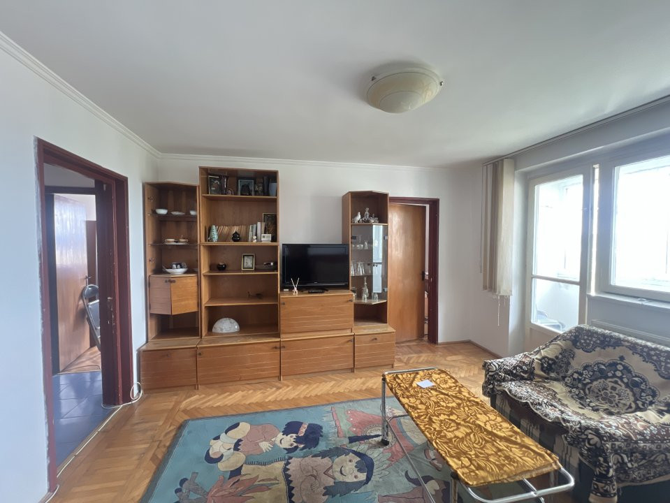 Inchiriere Apartament 3 camere Craiovei