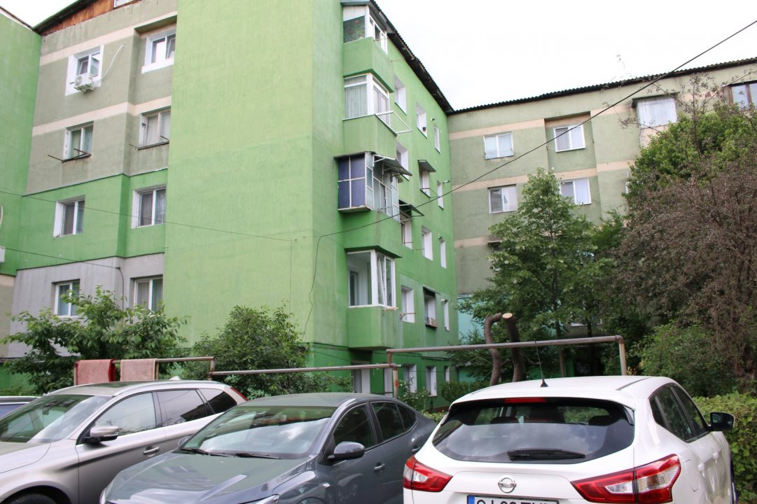 Apartament 2 camere, etaj 1 - str. Minerilor, Târgu Jiu