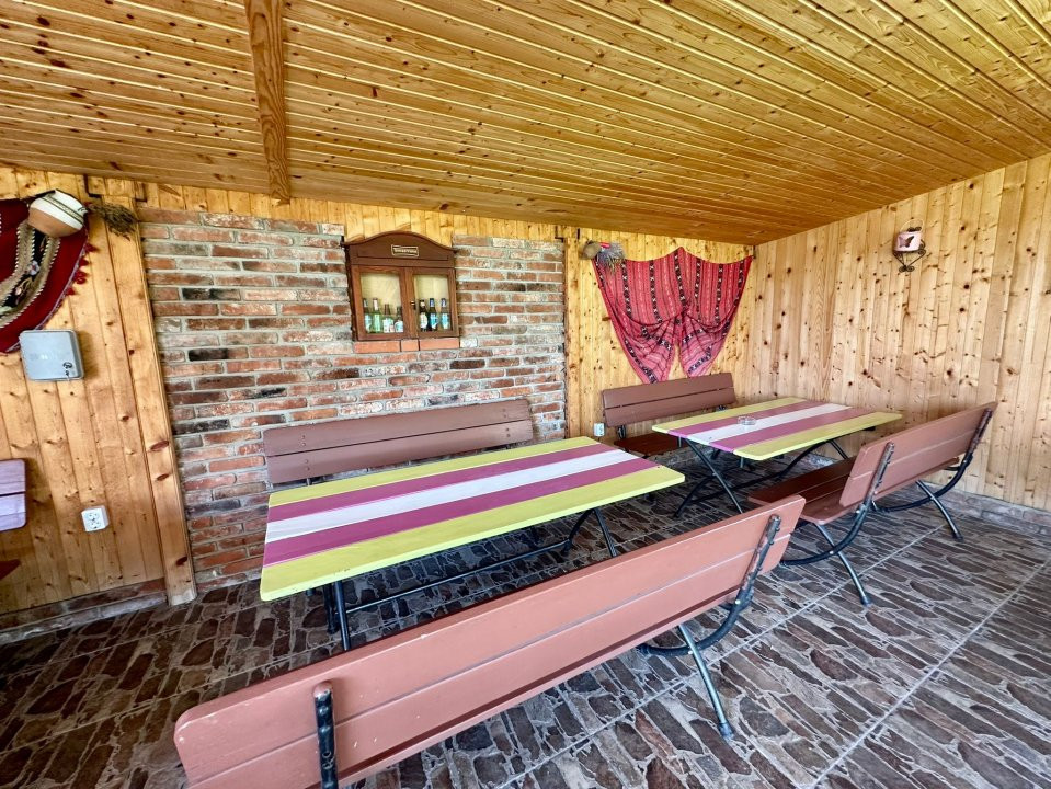 Pensiune de vânzare în Bobu, Scoarța - zonă cu potențial turistic în creștere!