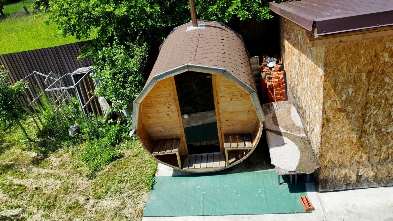 Pensiune de vânzare în Bobu, Scoarța - zonă cu potențial turistic în creștere!
