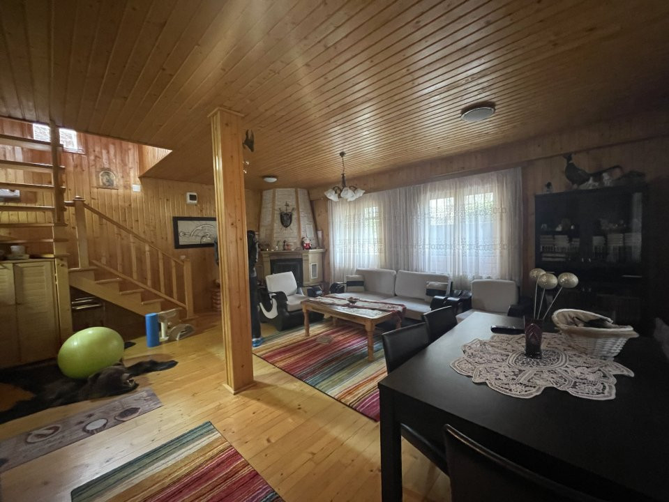 Valea Doftanei – Vila si Teren pe malul Lacului Paltinul!