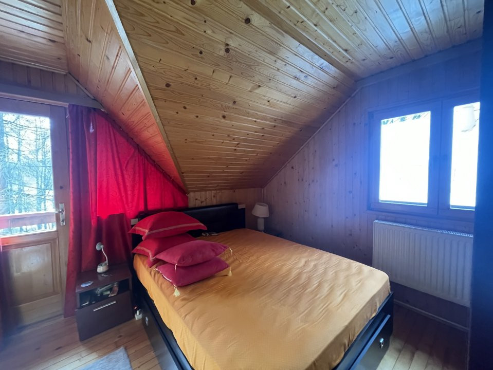 Valea Doftanei – Vila si Teren pe malul Lacului Paltinul!