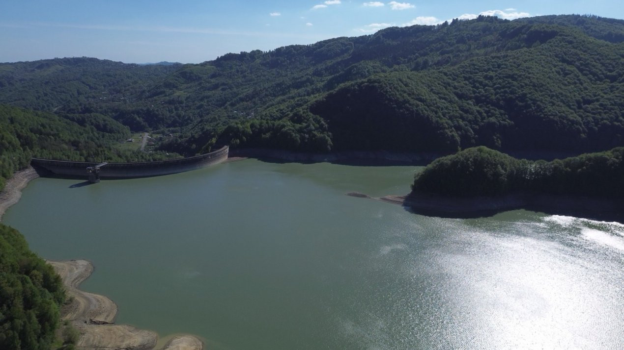 Valea Doftanei – Vila si Teren pe malul Lacului Paltinul!