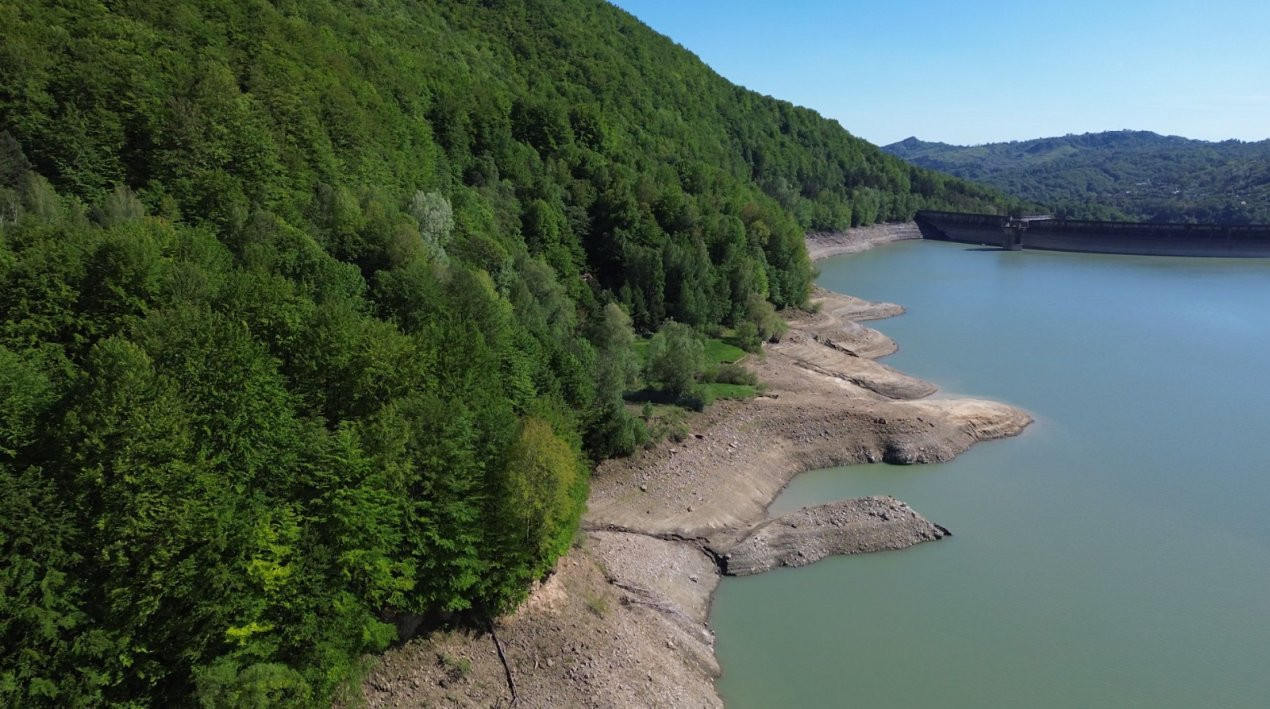 Valea Doftanei – Vila si Teren pe malul Lacului Paltinul!