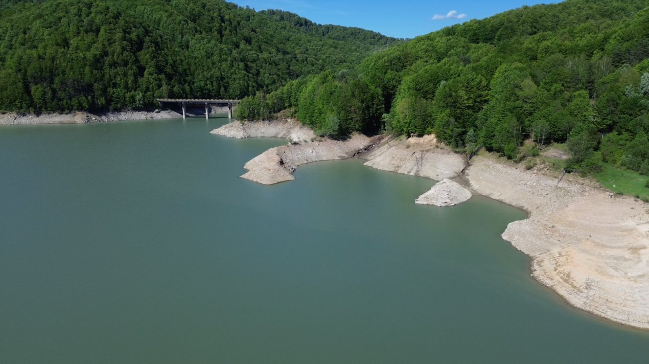 Valea Doftanei – Vila si Teren pe malul Lacului Paltinul!