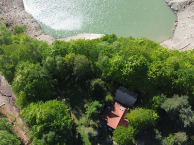 Valea Doftanei – Vila si Teren pe malul Lacului Paltinul!