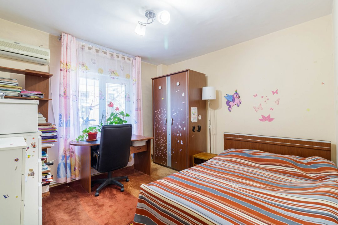 Apartament spatios, cu centrala - langa Mall Vitan 