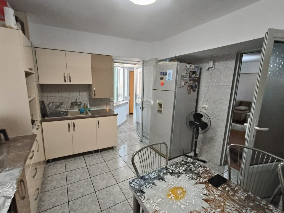 Confort și spațiu – apartament 3 camere, zona Republicii, Târgu Jiu