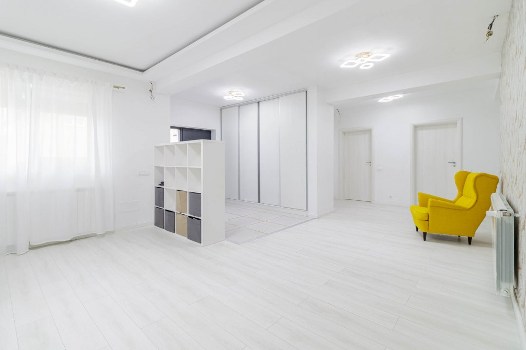 Casa 4 camere cu terasa inchisa Ciorogarla