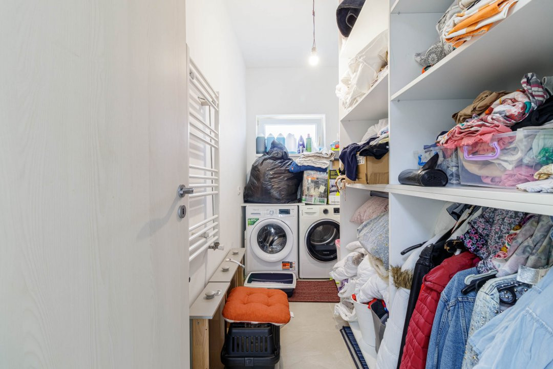 Casa 4 camere cu terasa inchisa Ciorogarla