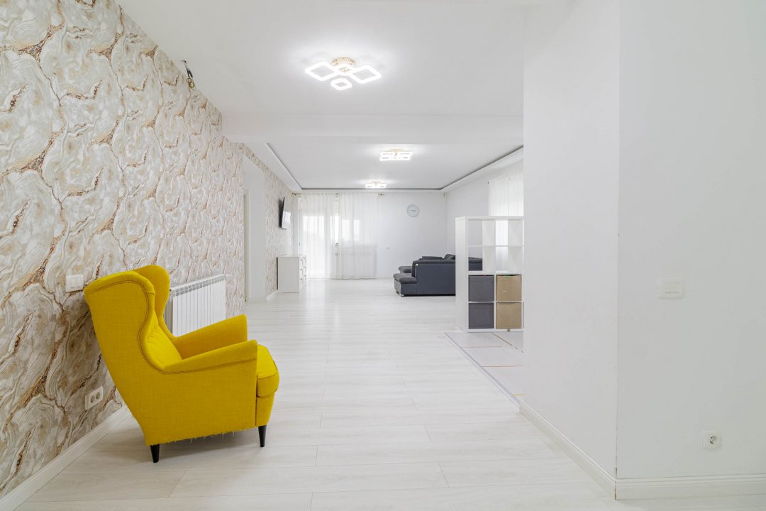 Casa 4 camere cu terasa inchisa Ciorogarla