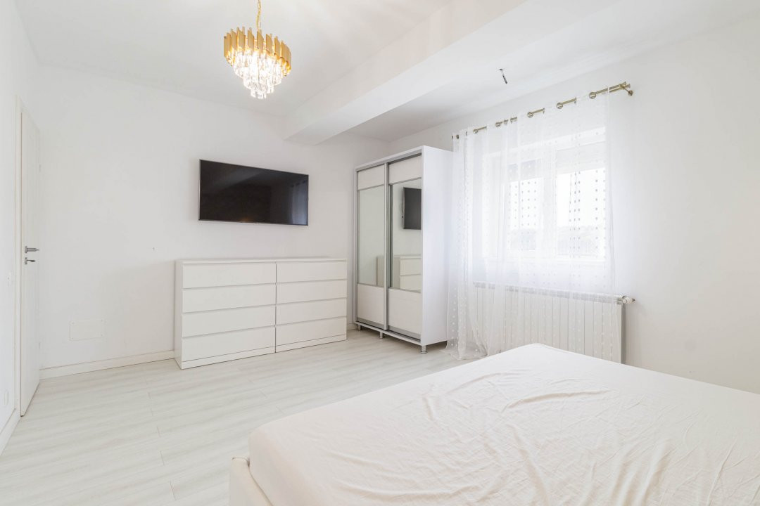 Casa 4 camere cu terasa inchisa Ciorogarla