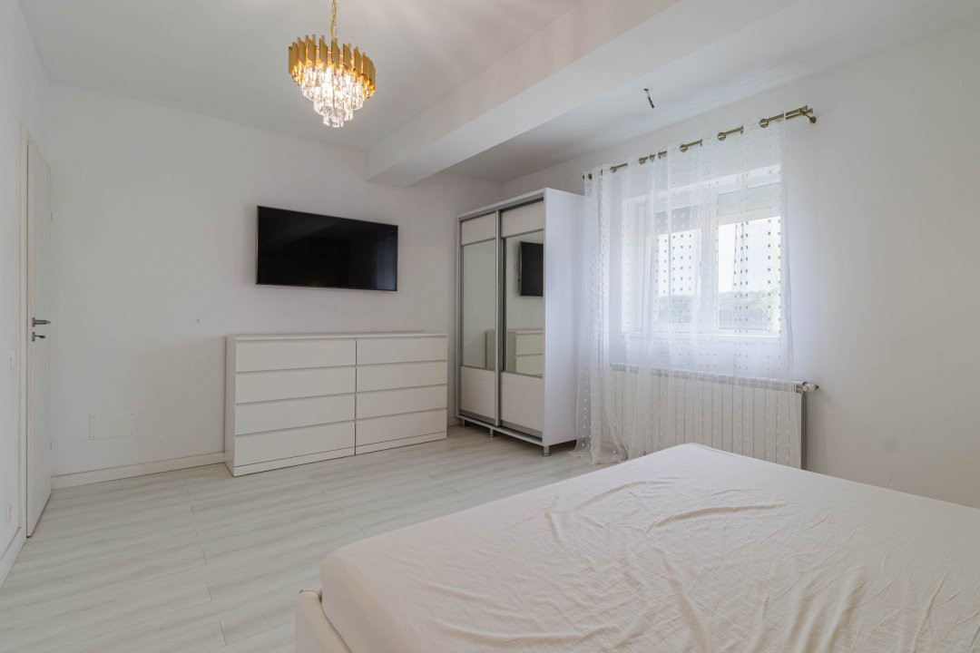 Casa 4 camere cu terasa inchisa Ciorogarla