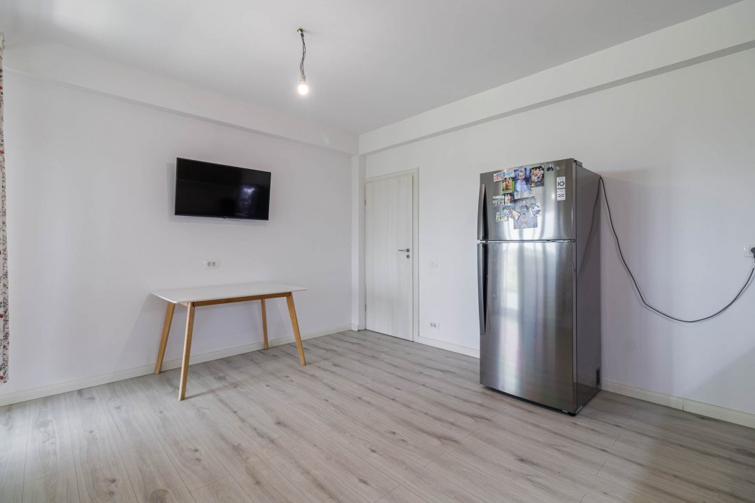 Casa 4 camere cu terasa inchisa Ciorogarla