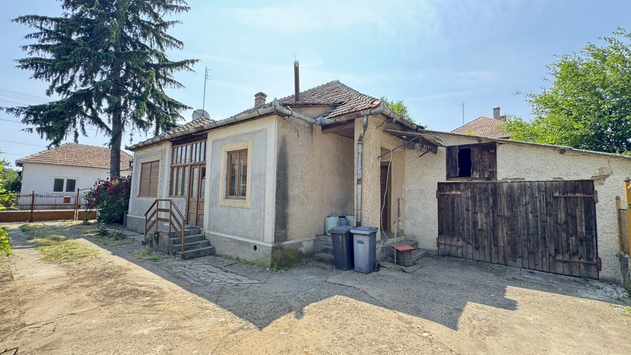 Casă 3 camere, Teren 1079 mp Berveni SM - Comision 0% cumpărător
