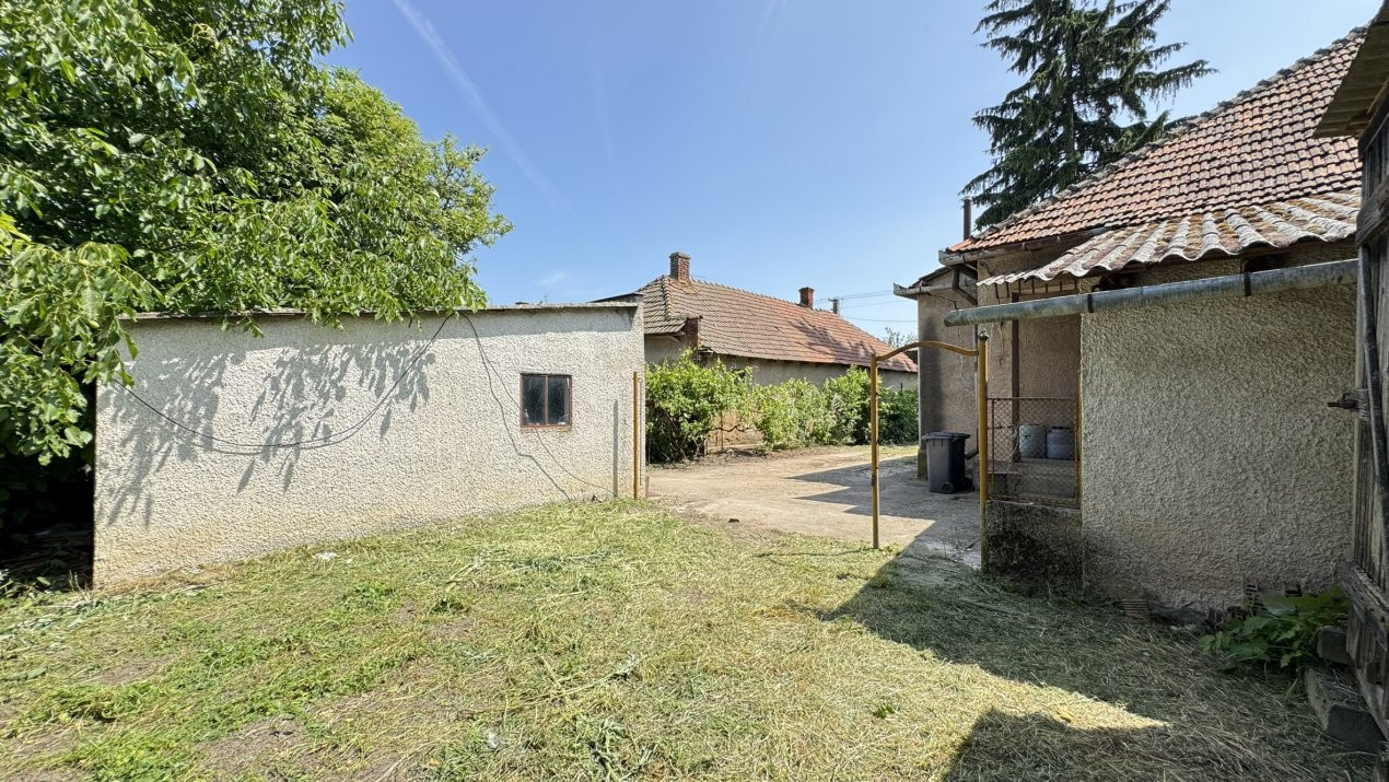 Casă 3 camere, Teren 1079 mp Berveni SM - Comision 0% cumpărător