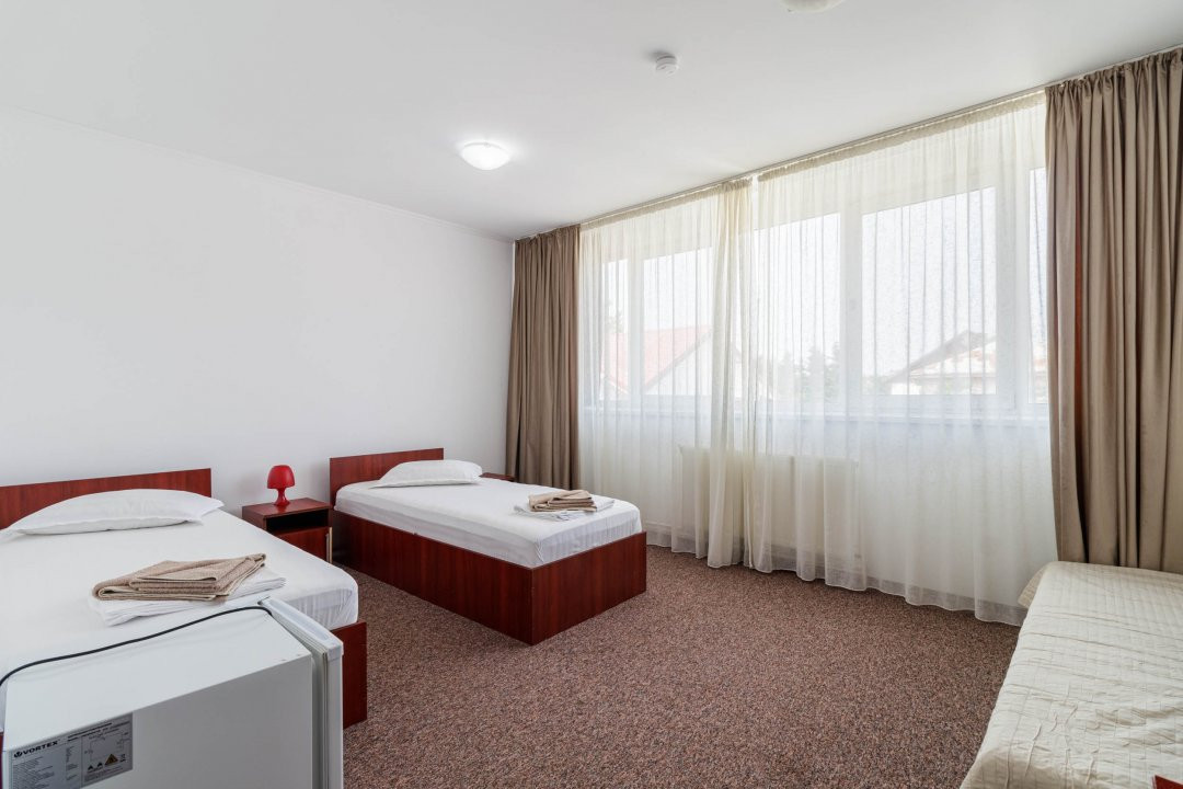Pensiune & Complex rezidențial multifuncțional – Drumul Odaii, Otopeni