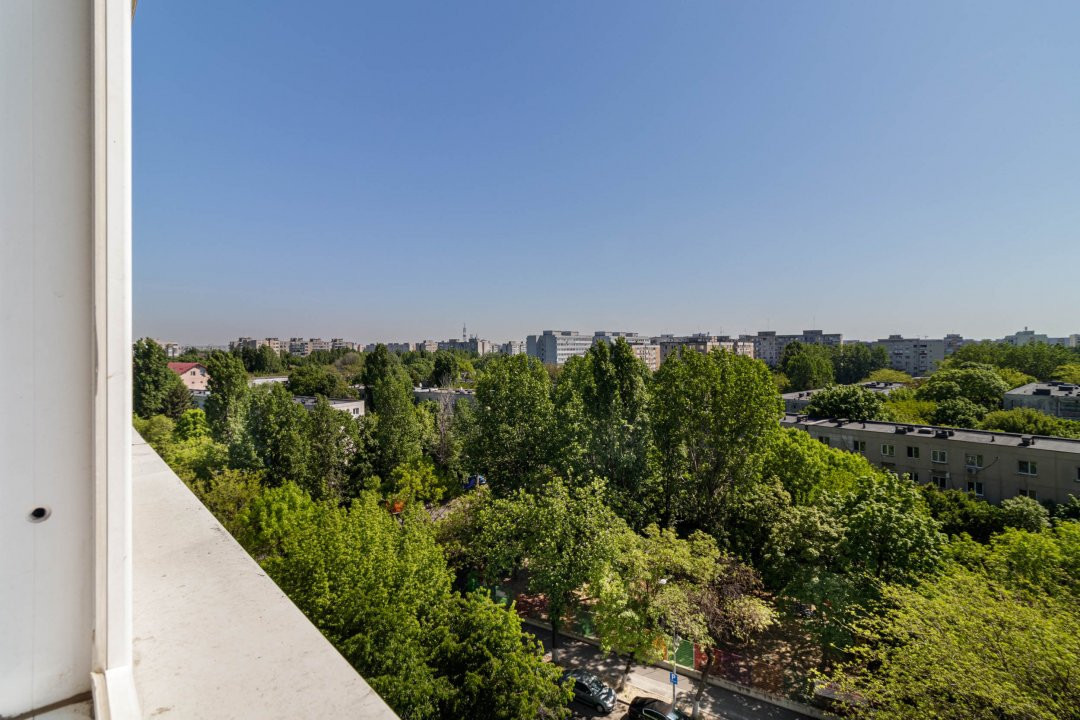 Spațiu generos, potențial imens – apartament 3 camere, așteaptă viziunea ta