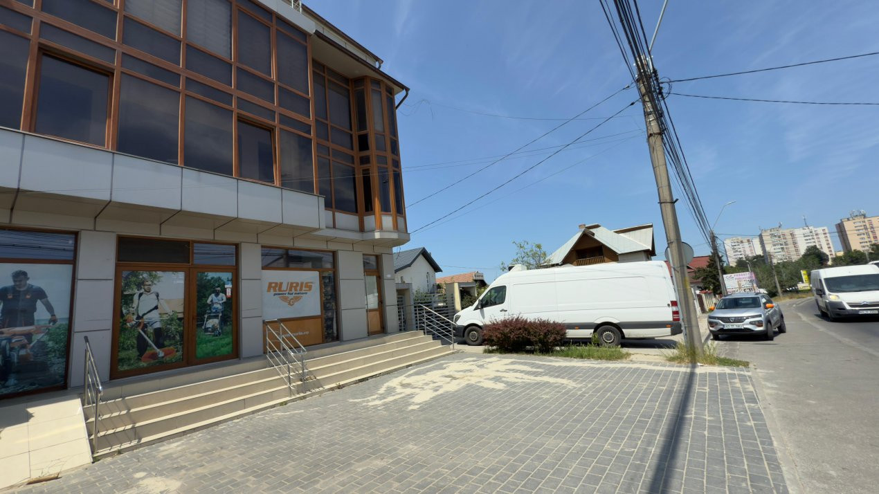 De inchiriat-Spatiu comercial Calea Craiovei-Zona cu trafic auto intens-Parcare