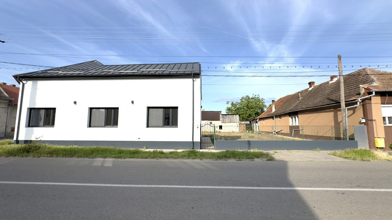 Casă 3 camere 154 mp, Teren 630 mp - Str. T. Vladimirescu - Carei - Comision 0% 
