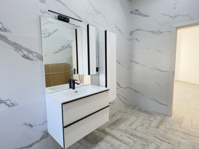 Apartament 3 camere Goldis Rezidence cu Garaj subteran