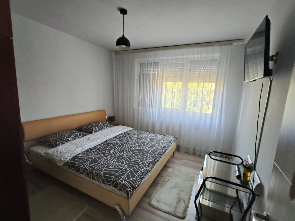 Apartament 2 camere complet renovat – Str. Griviței, Târgu Jiu