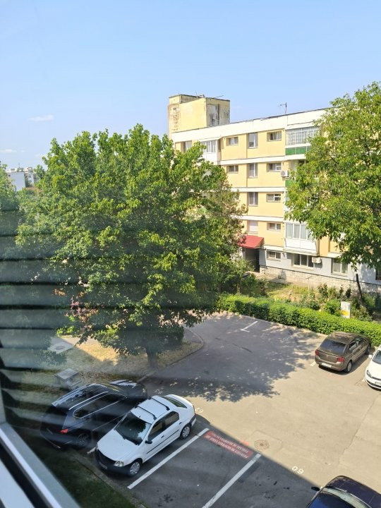 Apartament 2 camere complet renovat – Str. Griviței, Târgu Jiu