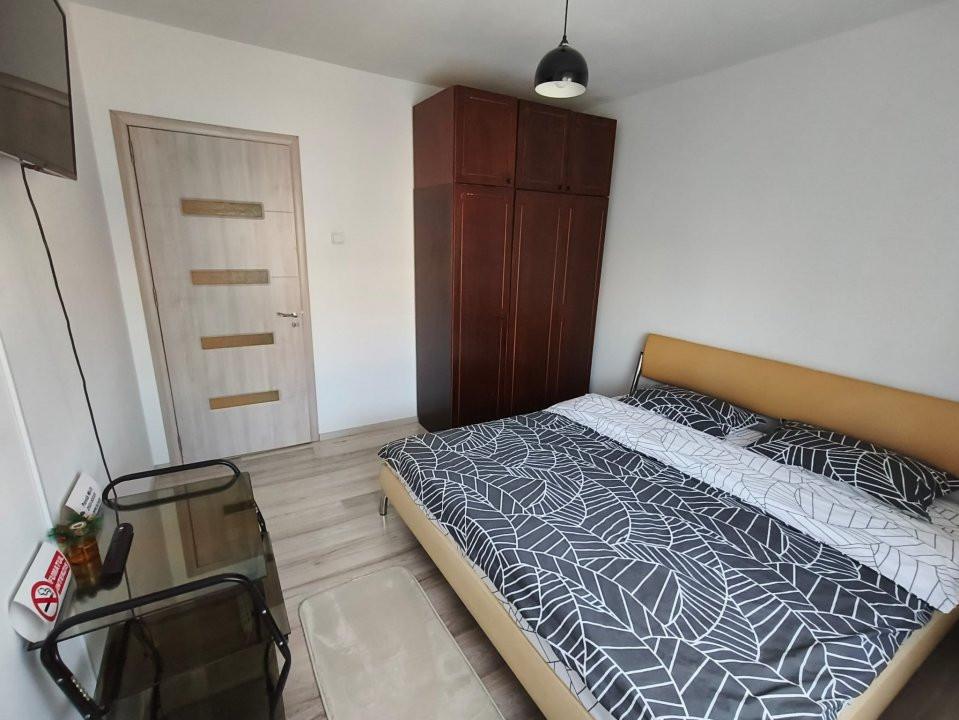 Apartament 2 camere complet renovat – Str. Griviței, Târgu Jiu