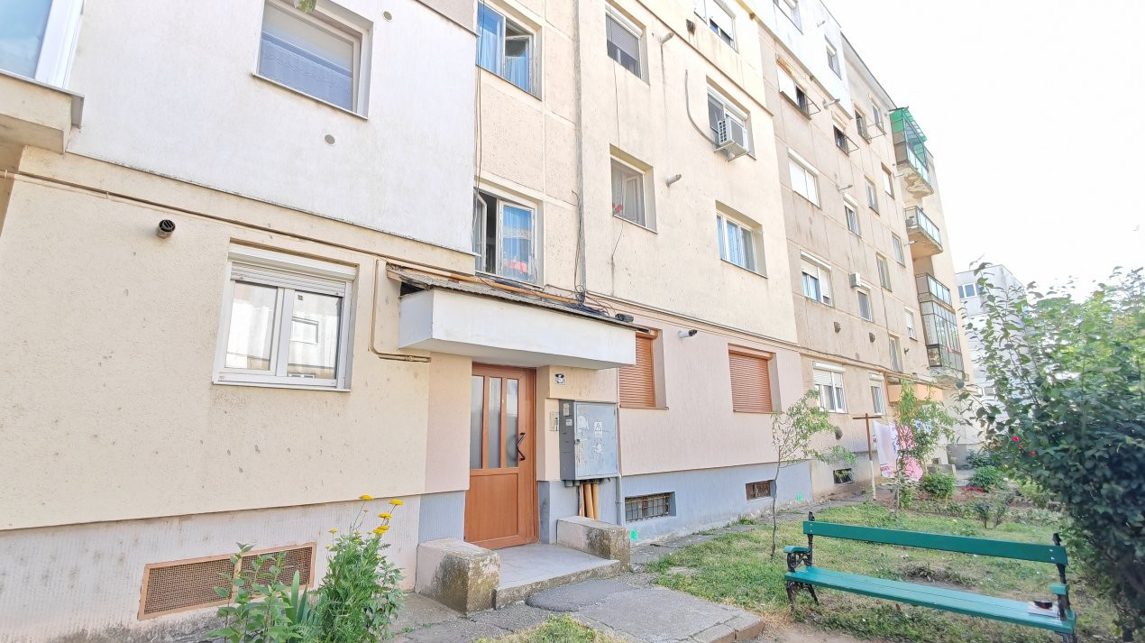 Apartament 3 camere Parter, Carei - Str. Cpt. Pavel Zăgănescu Nr.5
