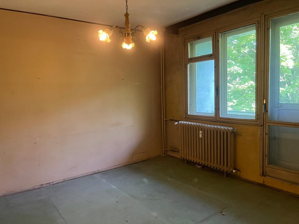 4 camere, 2 bai, et 2/4 de renovat Izvorul Muresului