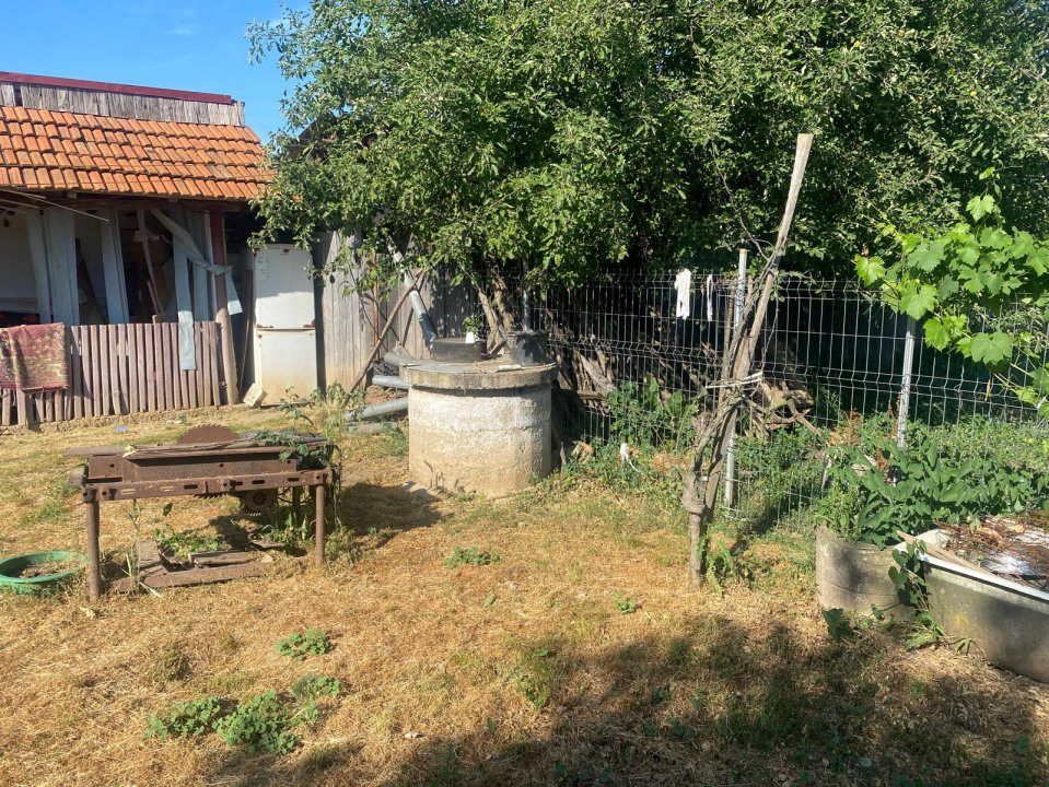 Casă cu grădină și anexe de vânzare – Bâlta, com. Runcu, Gorj