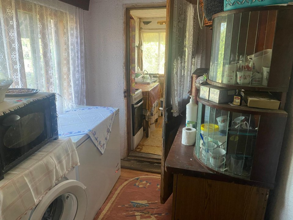 Casă cu grădină și anexe de vânzare – Bâlta, com. Runcu, Gorj