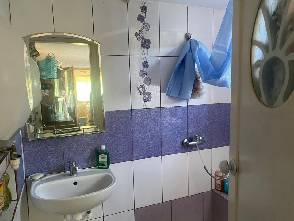 Casă cu grădină și anexe de vânzare – Bâlta, com. Runcu, Gorj